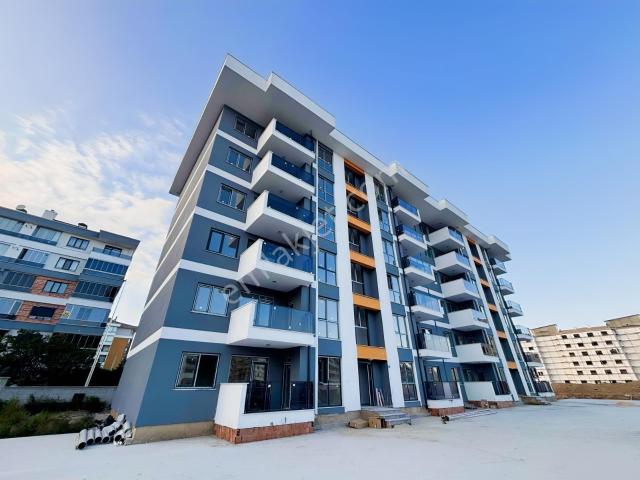 Ali Ulvi Kurucu Caddesi'nde 150m2 3+1 Satılık Daire