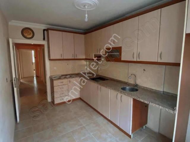Aliağa Çarşı Merkez Ara Kat 3+1 Yeni Satılık Daire
