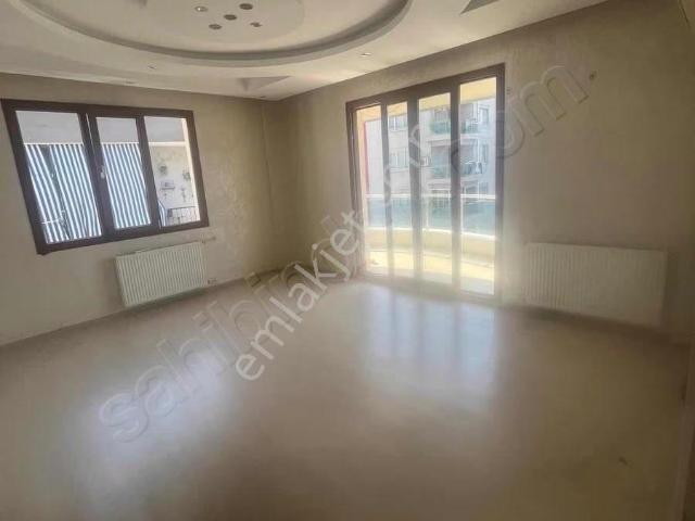 Aliağa Çarşı Merkez Deniz Manzaralı 5+2 Kiralık Dubleks