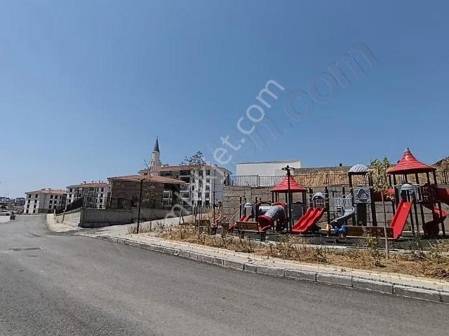 Aliağa Kültür Mahallesi Tokilerde 3+1 Kiralık Daire