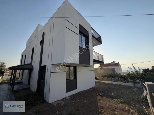 Aliağa hacıömerlide Full Deniz Manzaralı İkiz Villa