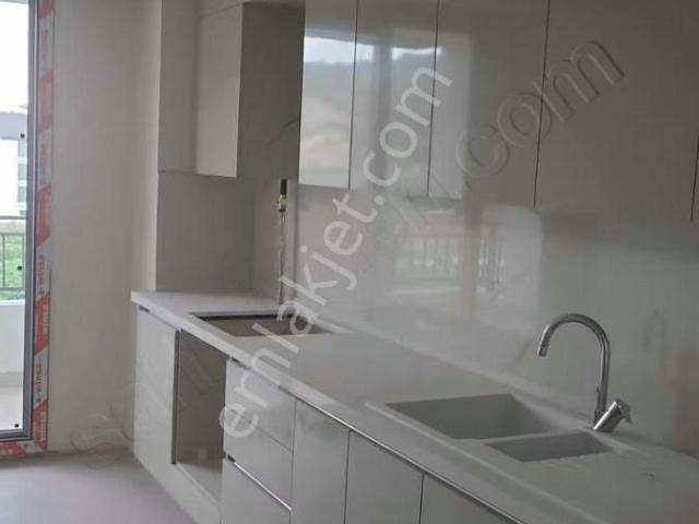 Aliağa Örnekkent Acil Satılık 2+1 Satılık Sıfır Ara Kat Daire