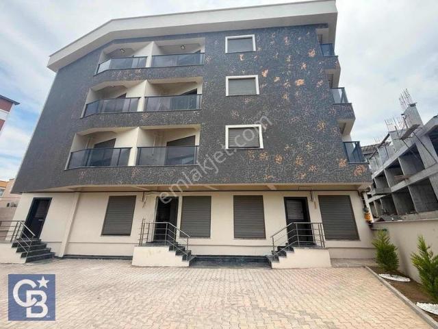 Aliağa Merkezi Konumda Kiralık 1+1 Daire