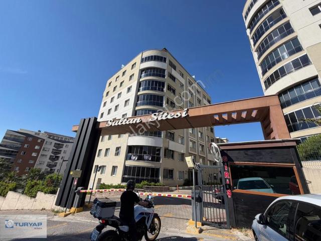 Aliağa Siteler Mahallesinde Satılık 3+1 Daire