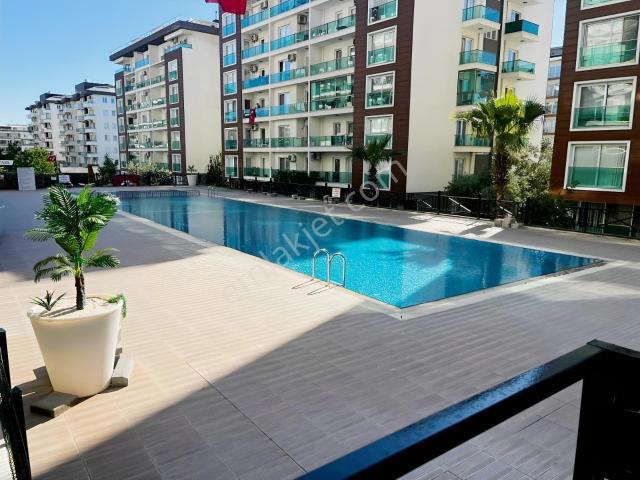 Aliağa Siteler Sn Park Havuzlu Sitede Eşyalı Kiralık Daire