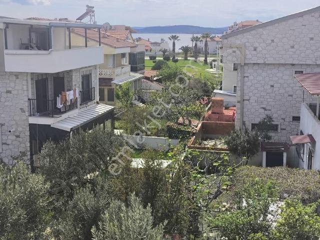Aliağa Yenişakran Da Denize 200 Metre Satılık Müstakil Tripleks