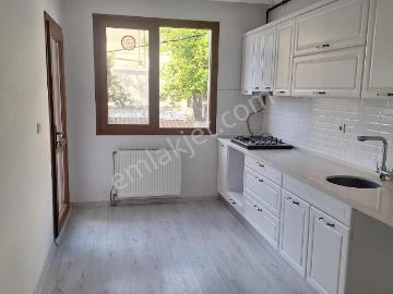 Aliağa Yeni Mahalle'de 3+1kapalı Mutfak115 M2 Yüksek Giriş Daire
