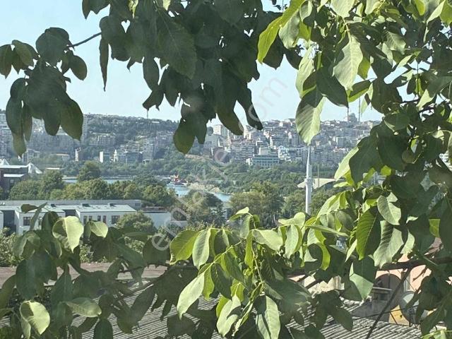 Alibeyköy'de 2+1 Haliç Manzaralı Sıfır Daire