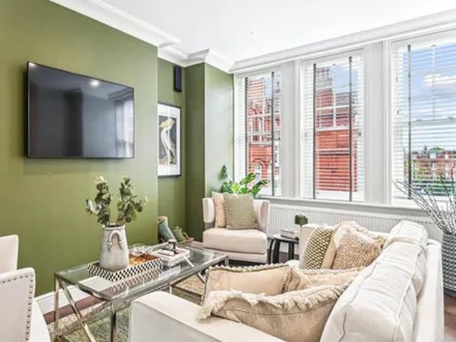 Alicia, King Street, London, W6 0SP, United Kingdom | 3 bed apartment for rent #140659053 | Rentberry