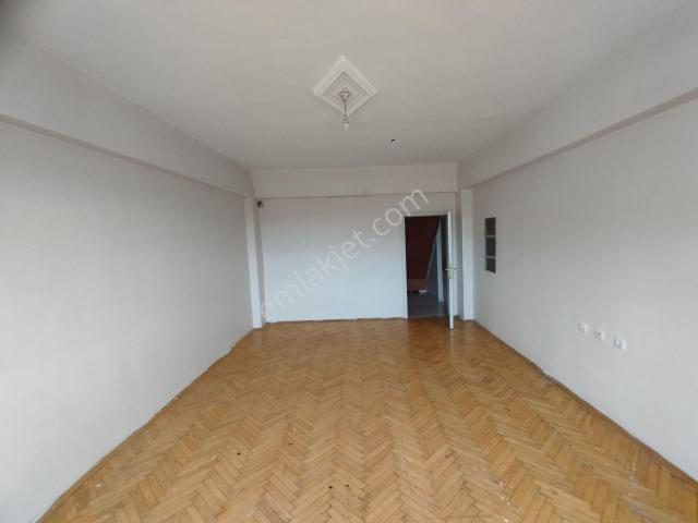 Alihan G.m.den İzzetpaşa Mah.de Kubbeli Cami Karşısı 5+2 Satılık Daire