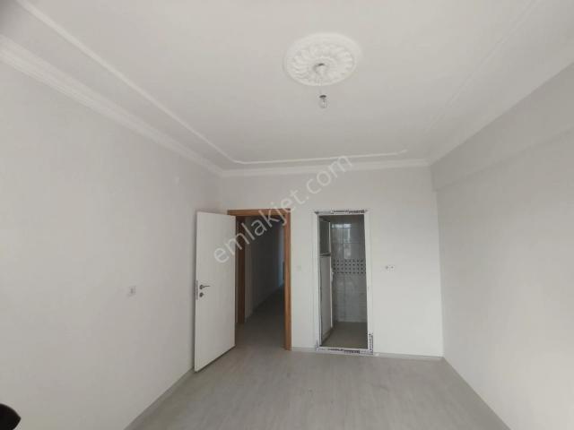 Alihan G.m. Den Rüstempaşa Mah. Yücel İlk Okul Karşısı Kiralık Daire