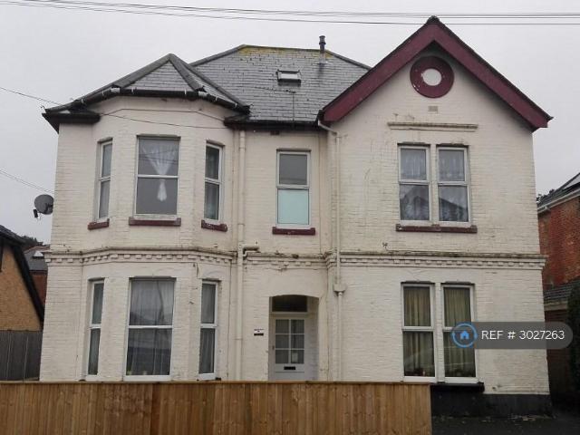 Alington Road, Bournemouth, BH3 Studio to rent £657 pcm £152 pw