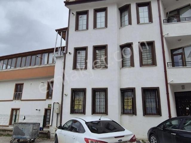 Alipaşa Mah. Gop Ortaokuluna Çok Yakın Konumda Kiralık 1+1 Daire
