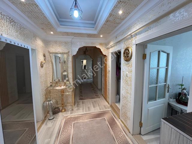 Alipaşa Mahallesinde Satılık Site İçi 3+1 Daire