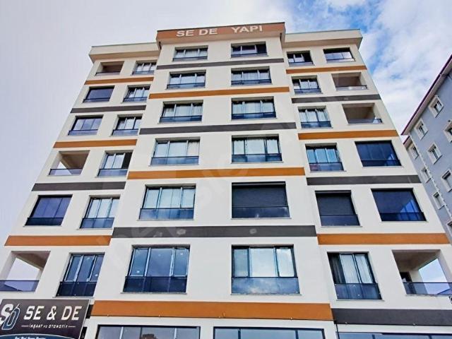 ALKAYALAR EMLAKTAN BAHÇELİEVLER SATILIK KOMBİLİ DAİRE
