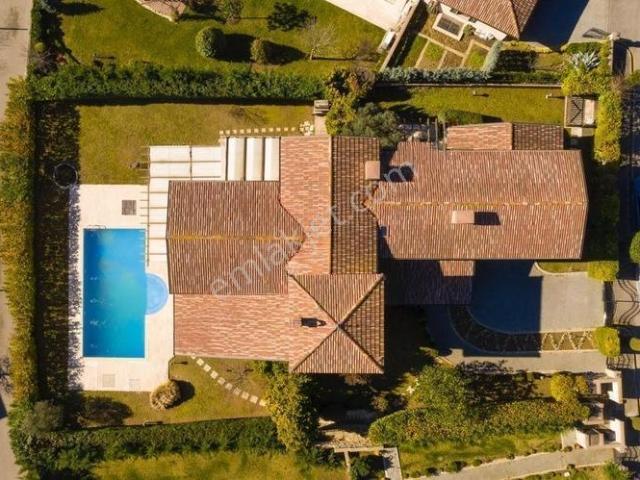Alkent Karaağaç Toskana Göl Ve Deniz Manzaralı 8+2 Kiralık Villa