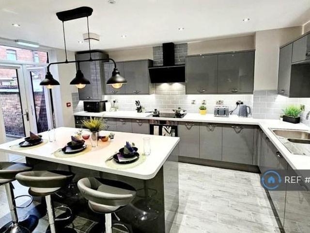 Alker Street, Wigan, WN5 1 bed in a house share to rent £650 pcm £150 pw