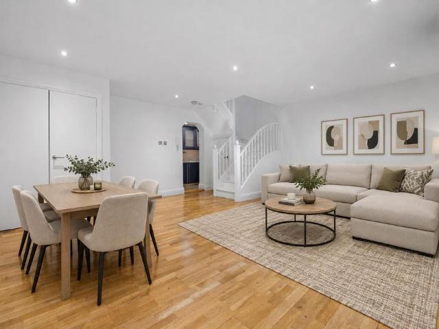 Alkham Road, London, N16 2 bed flat to rent £2,495 pcm £576 pw