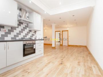 Alkham Road, London N16 3 bed flat to rent £2,825 pcm £652 pw