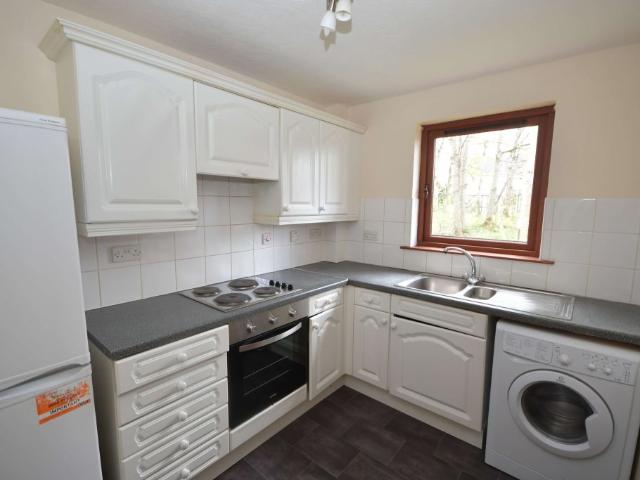Alltan Court, Inverness IV2, 2 bed flat to rent, £800 pcm | PrimeLocation