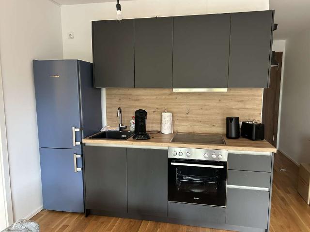 Alltagstaugliche 1,5 Zimmer Wohnung mit Balkon in Frankfurt Niederursel