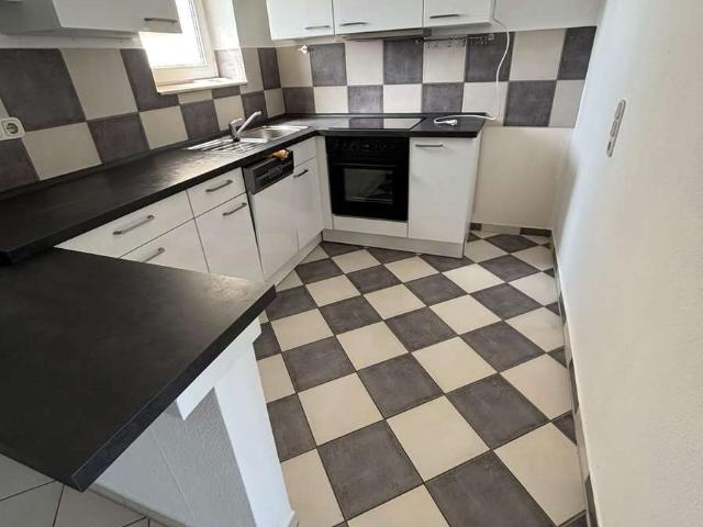 Alltagstaugliche 3 Zimmer Wohnung mit Balkon, Garage und Stellplatz in Schifferstadt