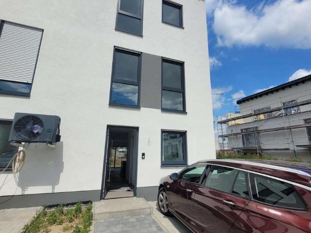 Alltagstaugliches Einfamilienhaus mit 4 Zimmern in Offenbach am Main