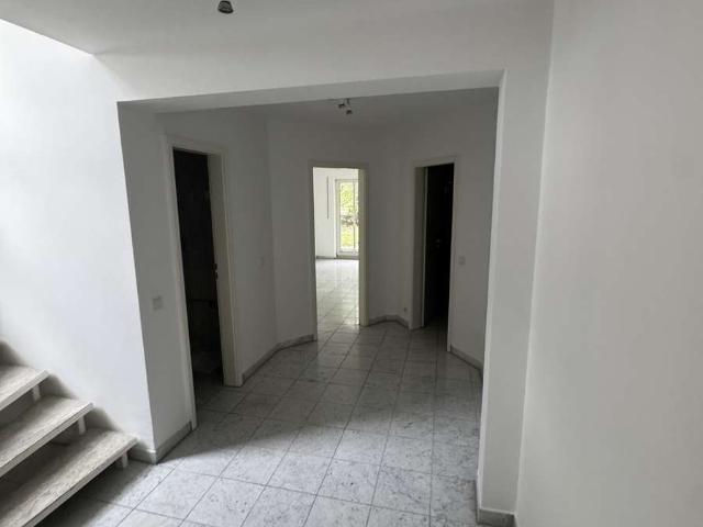 Alltagstaugliches Haus mit 114 m² in Düsseldorf Niederkassel