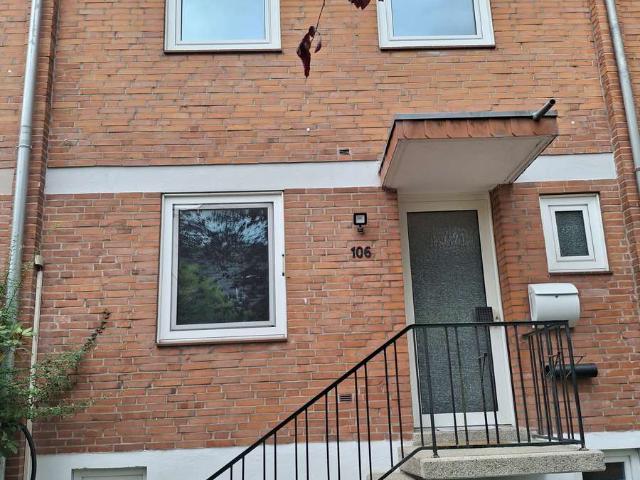 Alltagstaugliches Reihenmittelhaus mit 5 Zimmern in Bremen