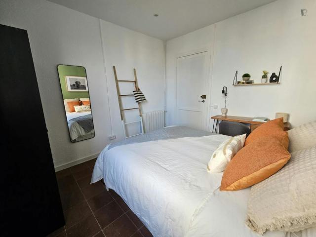 Alluring double bedroom in L'Antiga Esquerra de l'Eixample