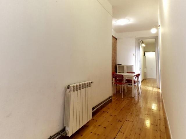 Alluring single bedroom in Vila de Gràcia