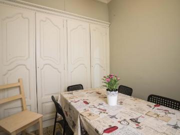 Alluring single bedroom near the Muntaner railway stop