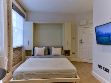 Alluring studio near the West Hampstead train station Has an Apartment