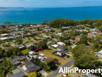 All in 12 Dacres Street, Vincentia