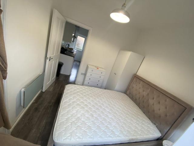 All Bill included Studio in East Ham South