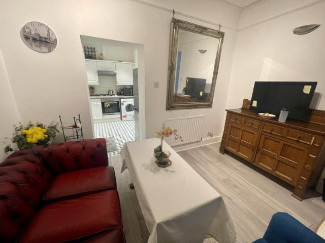 All bills included |3bedroom near Vauxhall SE11