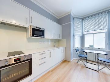 All Bills Included, Amersham Hill, High Wycombe HP13, Studio to rent, £995 pcm | PrimeLocation