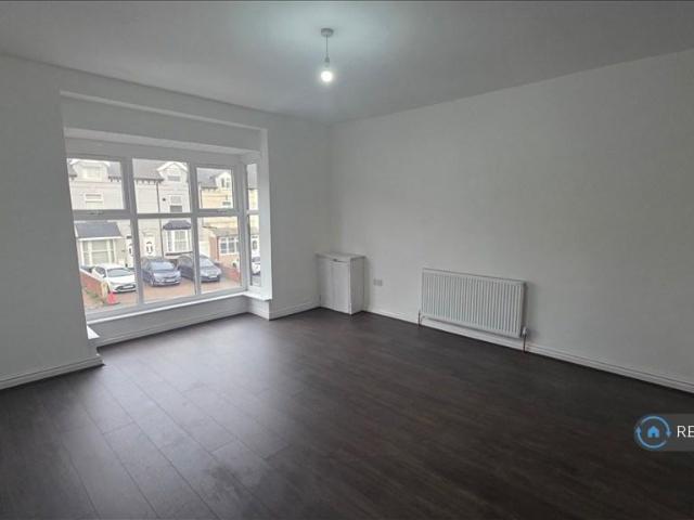 All Bills Incuded, Sandwell, B66 1 bed flat to rent £830 pcm £192 pw