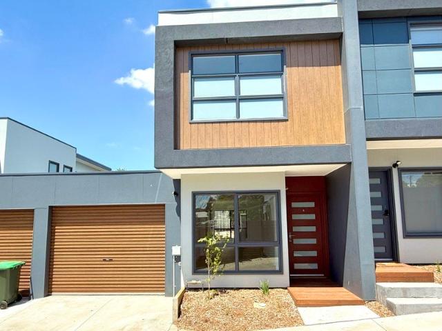 All Electric Unit Close to Town !