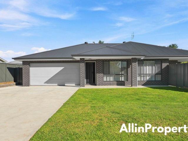 All In 11 Mathie Street, Basin View