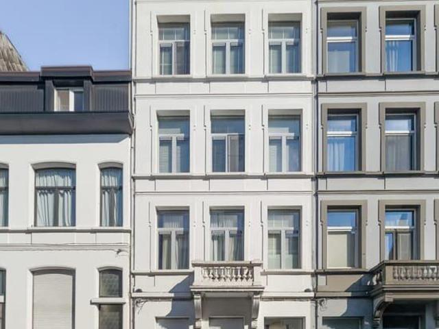 all in furnished apartment in lovely neighbourhood