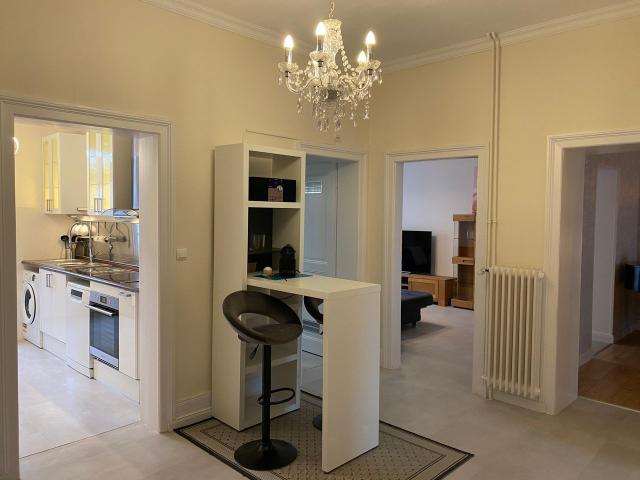 All incl. fully furnished apartment in Frankfurt am Main, with 90 sqm and 2 bedrooms, 1 living room, 1 kitchen, 1 bathroom, balcony and wifi, Frankfurt Amsterdam Apartments for Rent