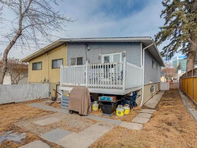 All Included 3 Bed Main Floor — 3 Bedrooms Main Floor