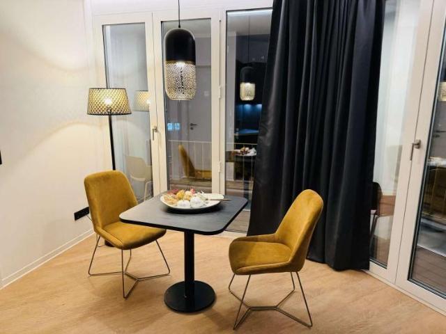 ALL INCLUSIVE MIETE ~LUXURIÖSE MÖBLIERTE APARTMENTS~BALKON~STELLPLATZ