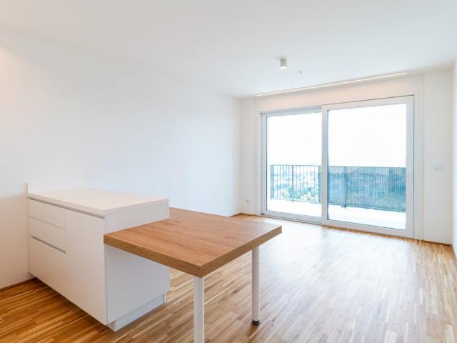 All inclusive mit Riesenbalkon! Strom, Heizung, Fitnessraum, Internet + TV und Concierge inklusive!