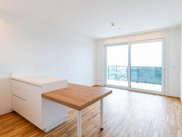 All inclusive mit Riesenbalkon! Strom, Heizung, Fitnessraum, Internet + TV und Concierge inklusive!