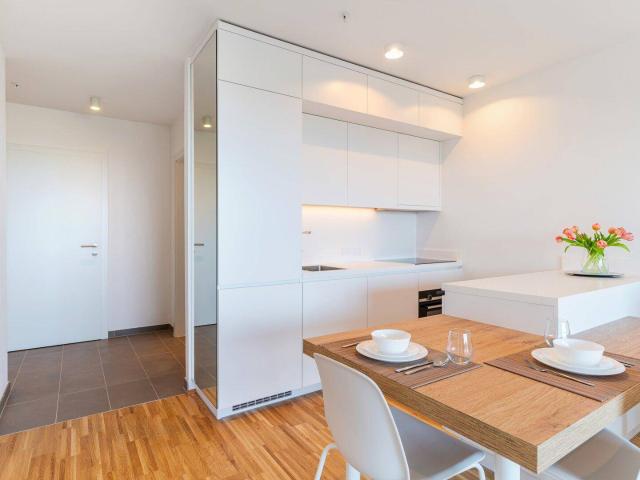 All inclusive mit Riesenbalkon! Strom, Heizung, Fitnessraum, Internet + TV und Concierge inklusive!