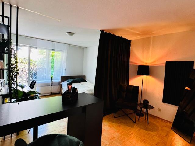 All inclusive business apartment at Düsseldorf Airport, Dusseldorf Amsterdam Apartments for Rent