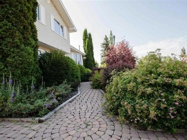 Private Rooms near Southgate & U of A – All Utilities & Fiber Internet Included!