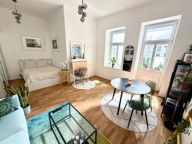 All inclusive Wohnen und Entspannen in 1150 Wien: Ruhige 40m² Oase mit 17m² Terrasse